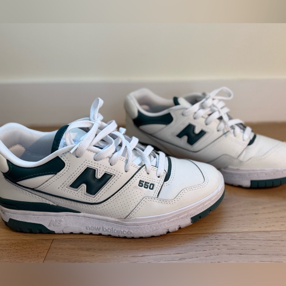 New Balance 550 sneakers, size 10
